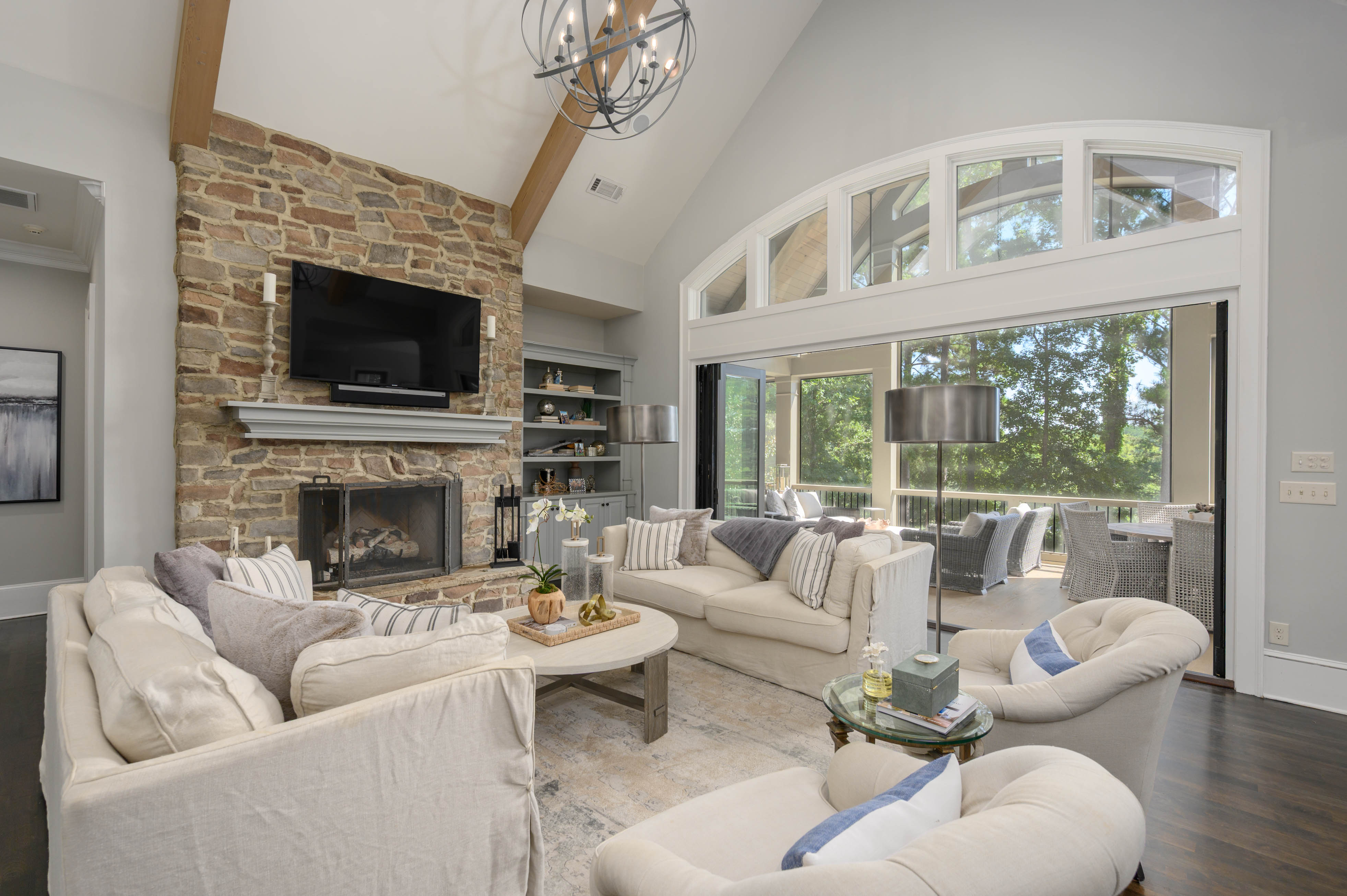 1060 Montgomery Drive image 9